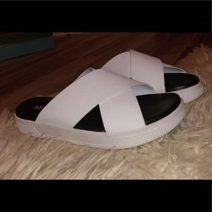 Platform white MIA slides